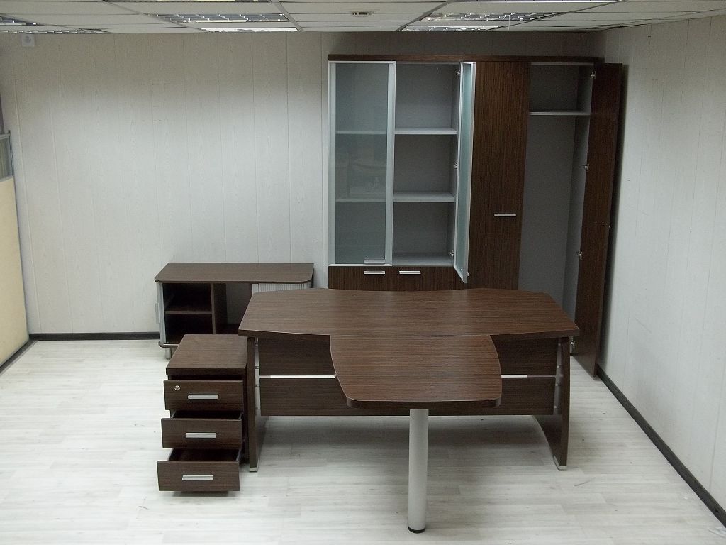 Купить офисную мебель б у. Мебель для кабинета руководителя. Офисная мебель б у. Ликвидация офисной мебели. Кабинет руководителя бу.